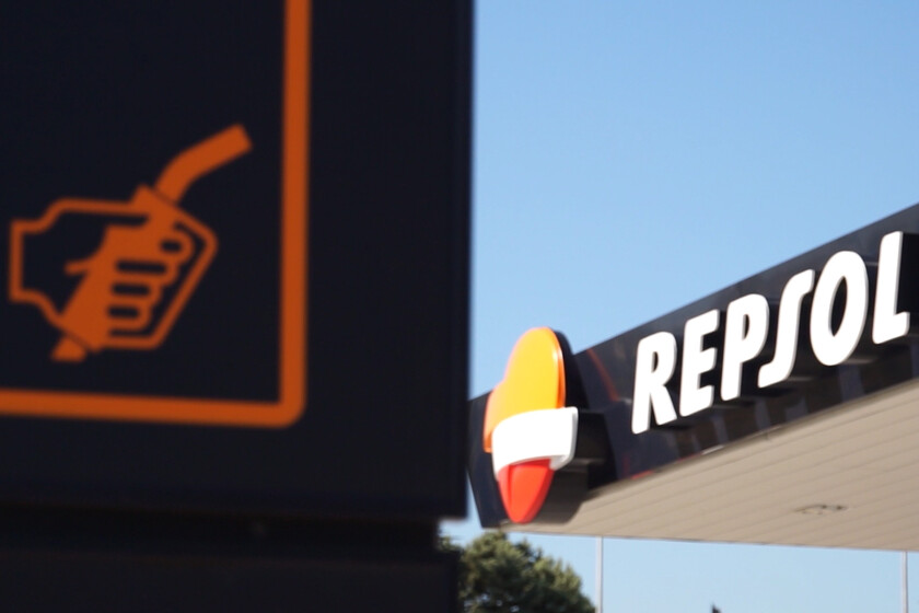 El Gobierno aplaudió los descuentos de Repsol en plena crisis de la gasolina. Competencia la multa ahora con 20,5 millones por ellos