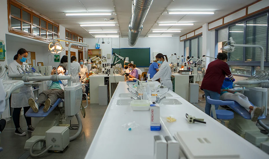 3,8 millones para aprender fuera del aula, la nueva apuesta de la Junta de Andalucía por la FP