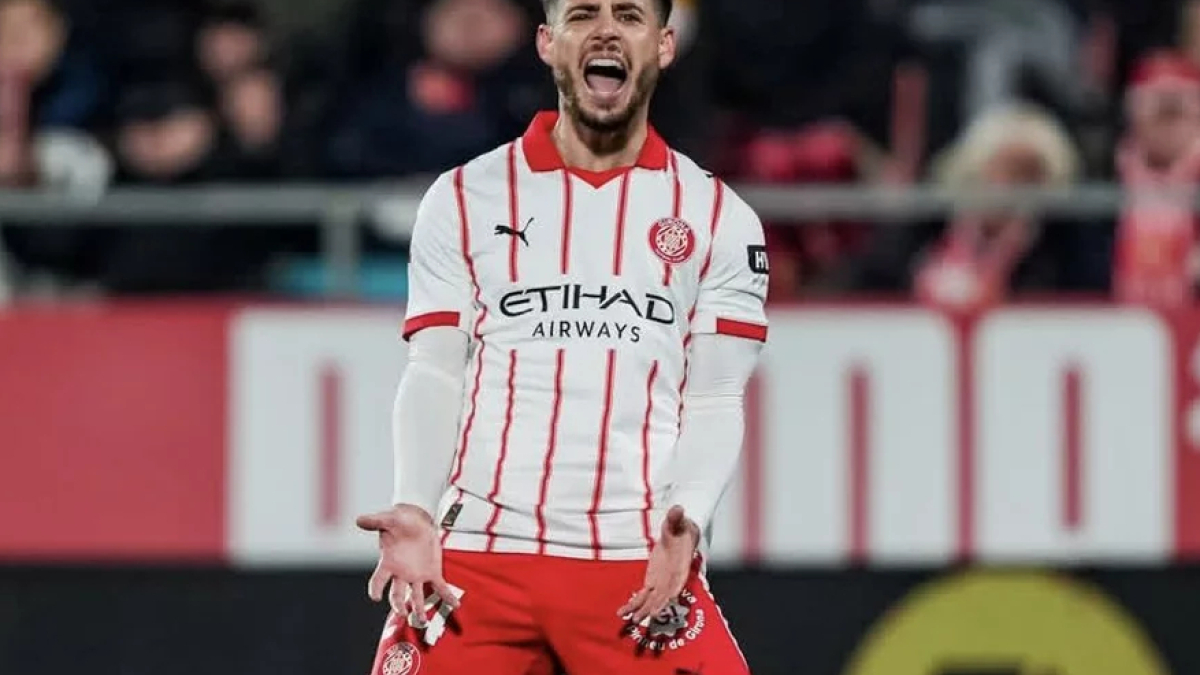 Álex Moreno estará seis semanas de baja