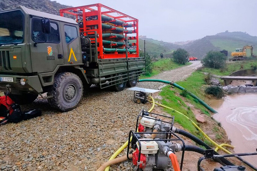 Mientras todo el mundo mira a Grazalema, hay otra bomba de relojería muy lejos de allí: las balsas mineras e industriales