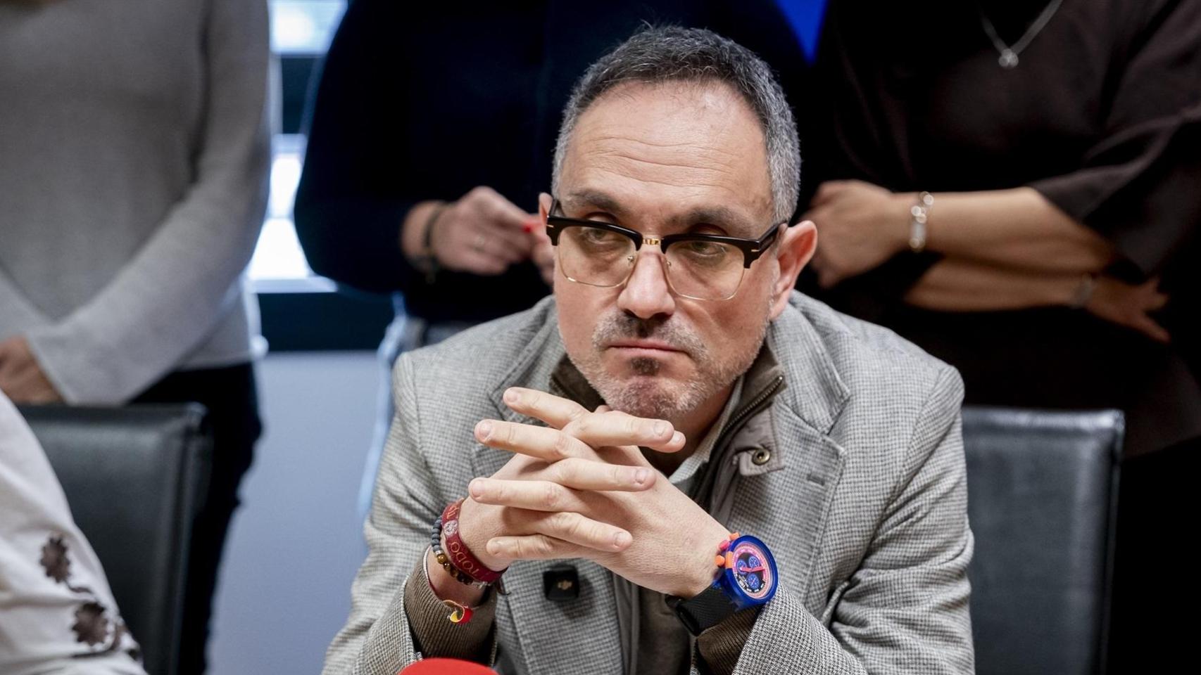 El PSOE arrebata al PP la iniciativa en las denuncias por acoso con el caso de Móstoles el día de la declaración de Salazar