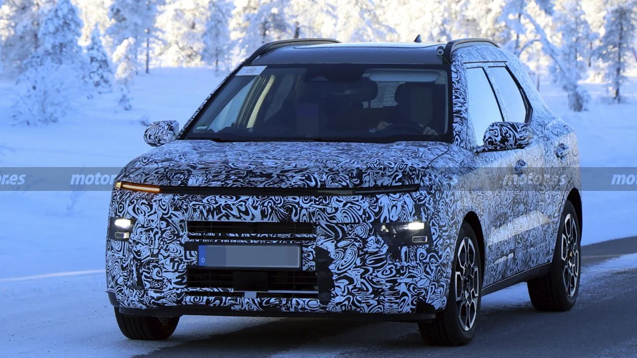 Hyundai ya prueba el nuevo BAYON 2027 y no es el mismo: crece, cambia de diseño y apunta más alto