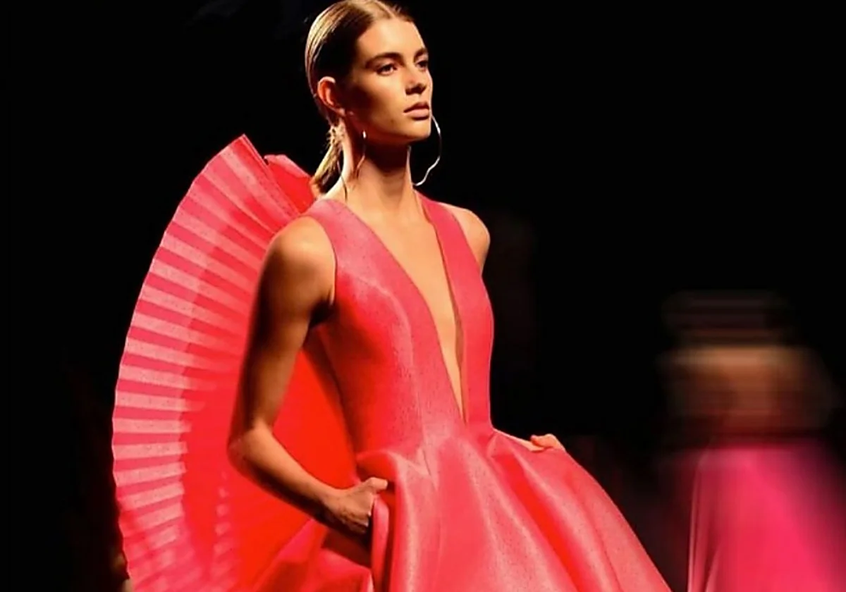 La joven hallada muerta en un piso de Caleta de Vélez era la modelo asturiana Cristina Pérez Galcenco