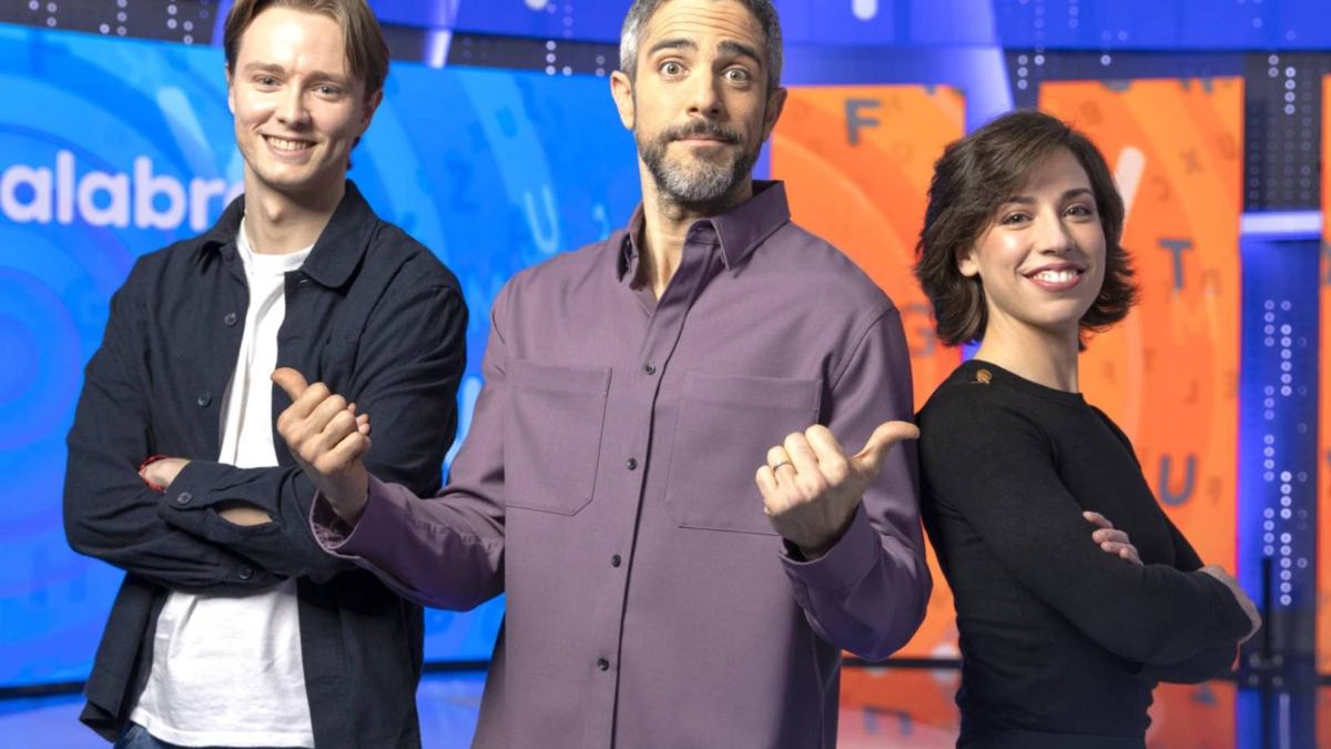 Roberto Leal: “Para Pasapalabra la pronunciación es perfecta y además ella es filóloga inglesa, mejor que ella no lo sabe nadie”