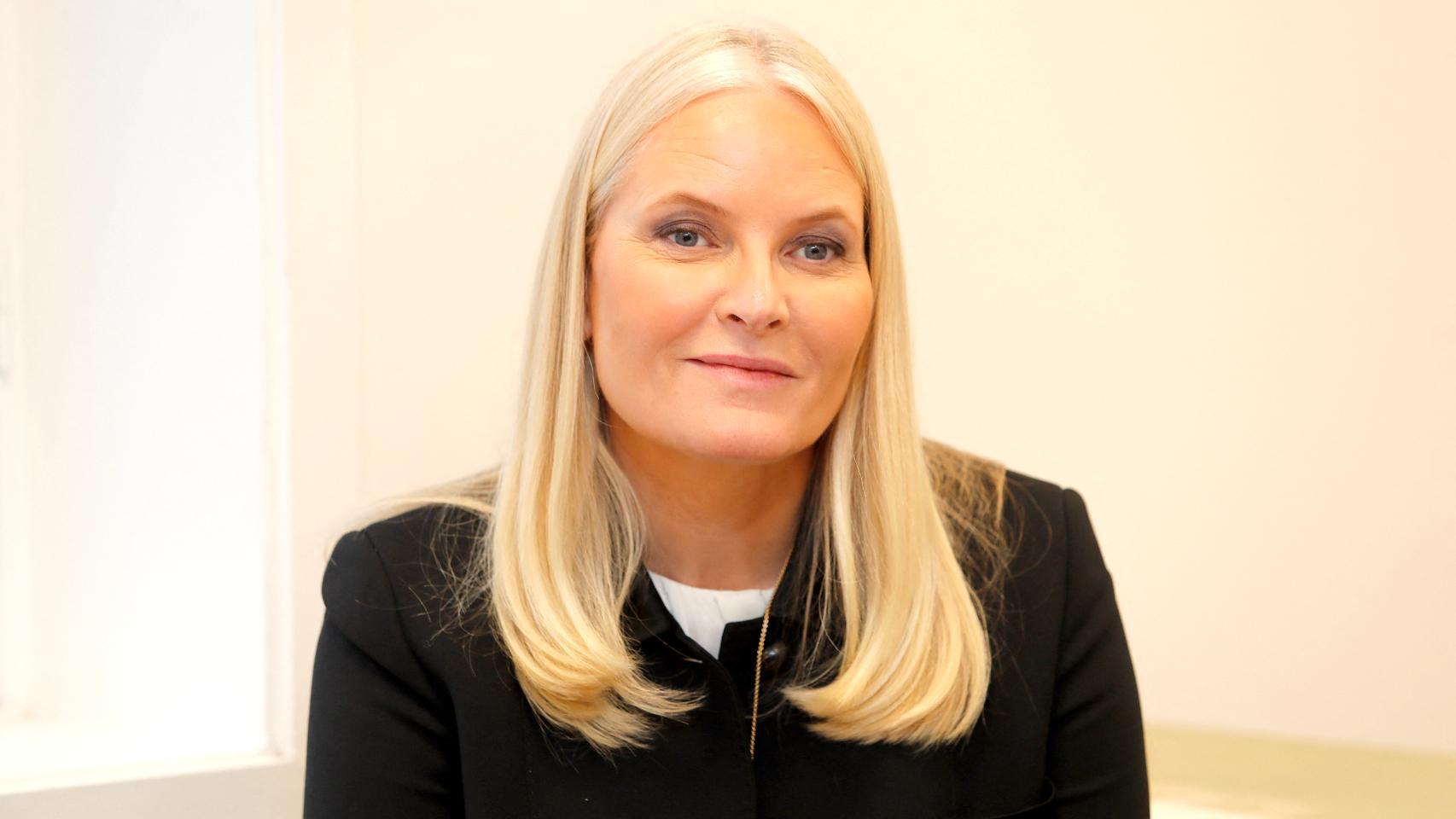 La Casa Real y Mette-Marit de Noruega rompen su silencio tras la filtración de los correos de la princesa y Jeffrey Epstein