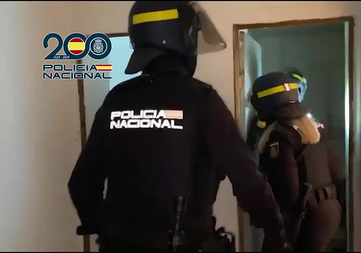 Vecinos de La Palmilla condenan los atracos a taxistas y piden al gremio que «no vete» al barrio