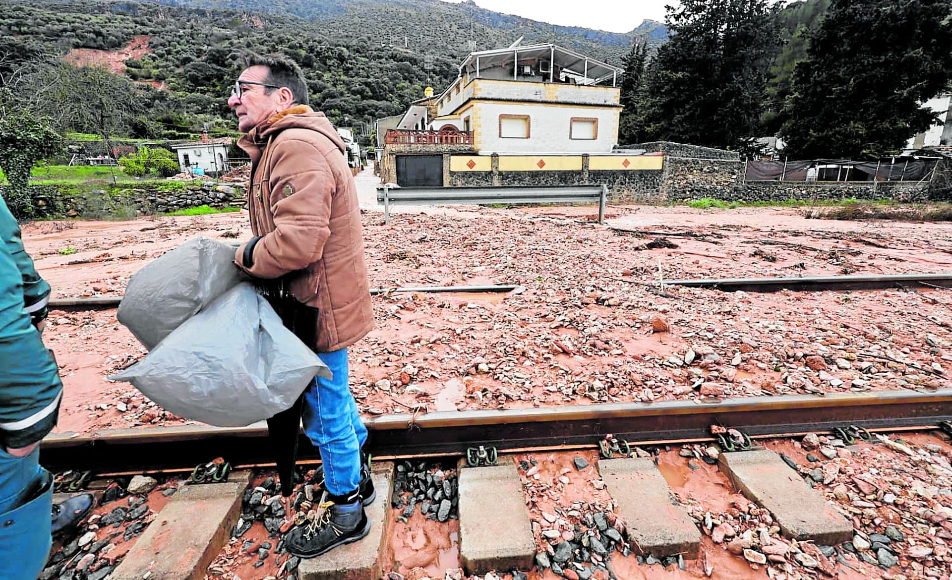 Desalojo en la estación de Benaoján y alarma en Montejaque