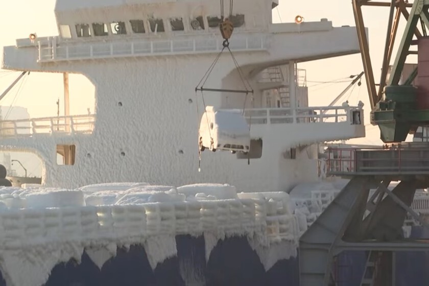 No te vas a comprar ese coche japonés que tanto querías: el día que un cargamento entero llegó a Vladivostok congelado