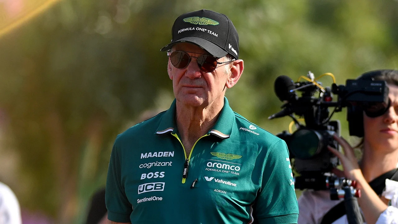 Newey pone el foco en el proveedor de combustible sostenible de Aston Martin: “Han tenido que reorganizarse”