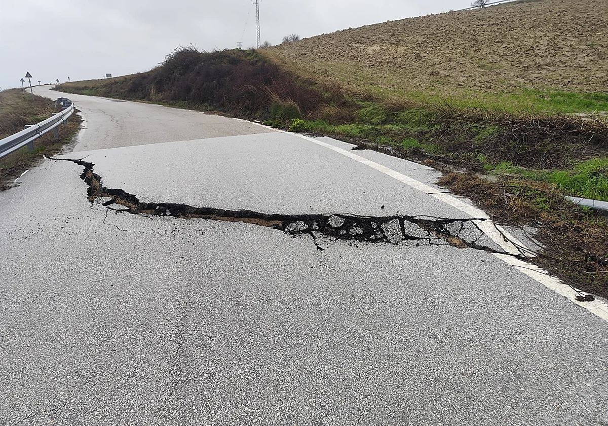 Estas son las carreteras que permanecen cortadas por el temporal en Málaga