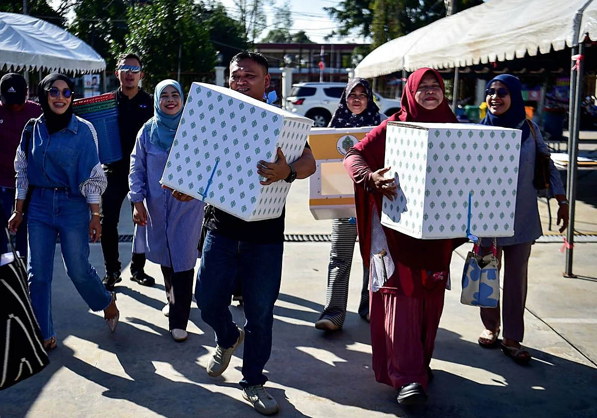 La 'tercera Tailandia' busca abrirse camino en las urnas