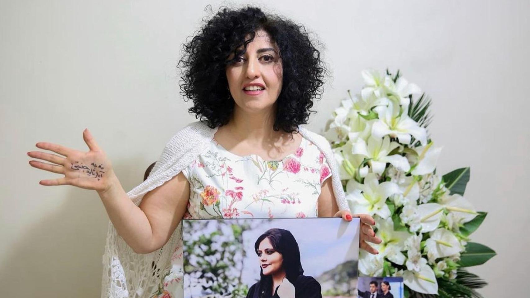 Irán condena a la Nobel de la Paz Narges Mohammadi a siete años y medio de prisión por "conspiración contra el sistema"