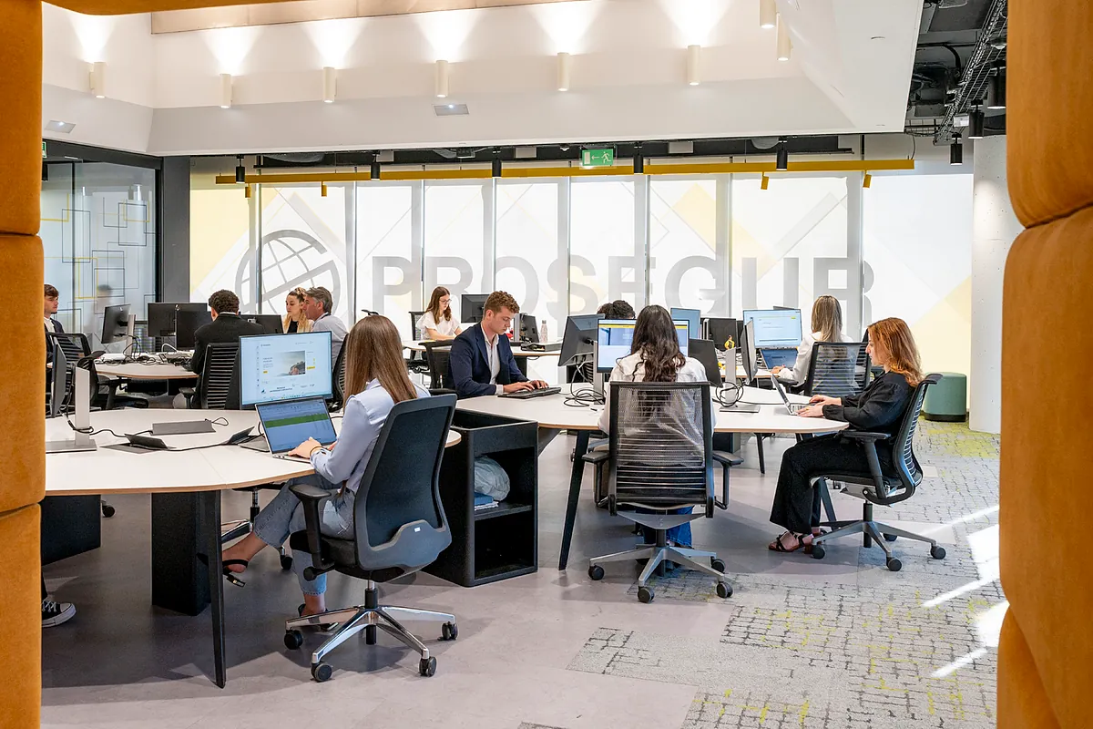 Prosegur despliega IA generativa en sus puestos de trabajo