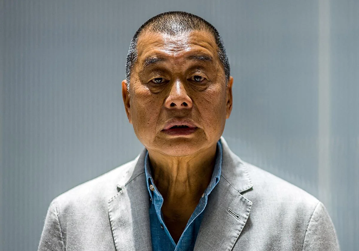 Hong Kong condena a 20 años de cárcel al magnate de la prensa que hizo frente a China