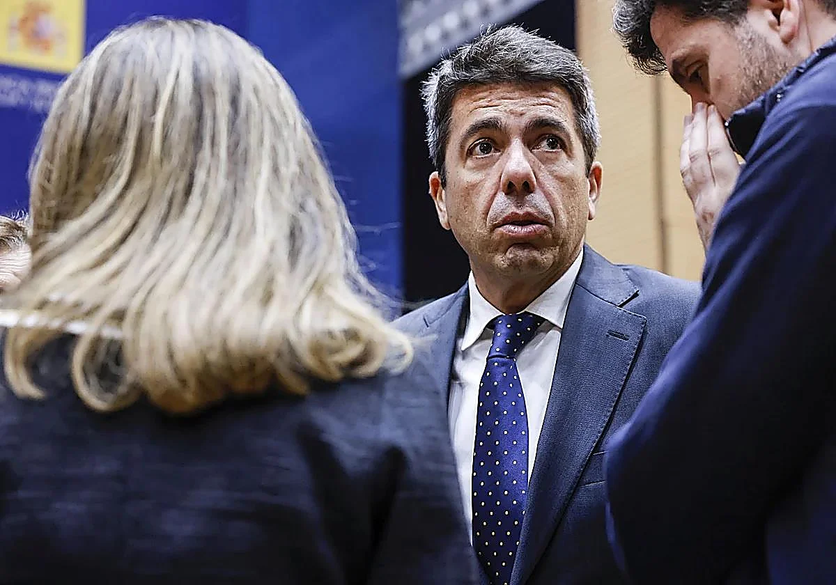 Un escolta de Mazón: «No le escuché hablar de la emergencia en toda la mañana»