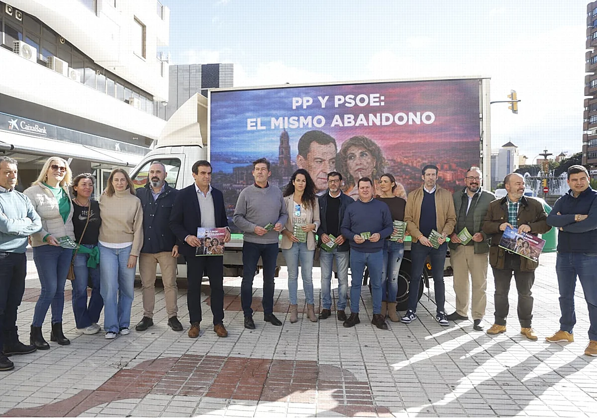 Vox acelera la precampaña y denuncia «el abandono» del PP y el PSOE con Málaga