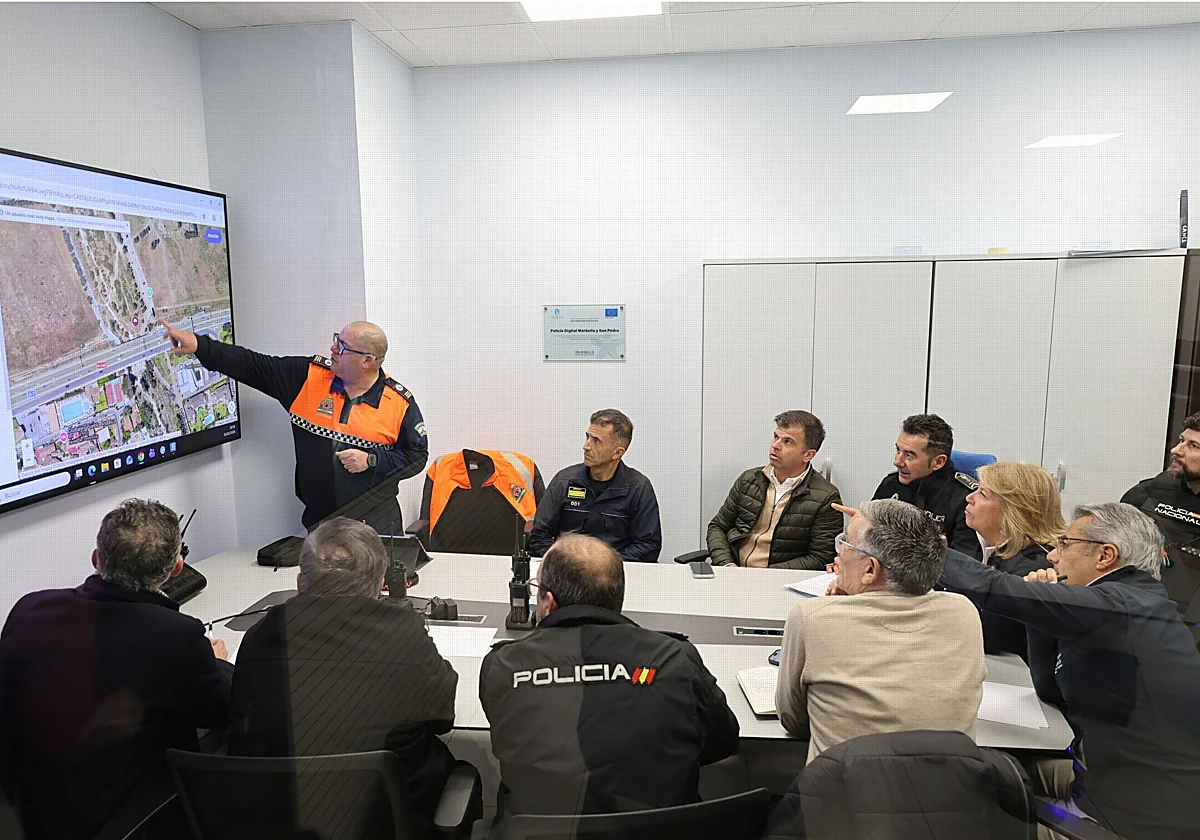 Los bomberos de Marbella realizaron más de un centenar de intervenciones durante la sucesión de temporales de los últimos cinco días