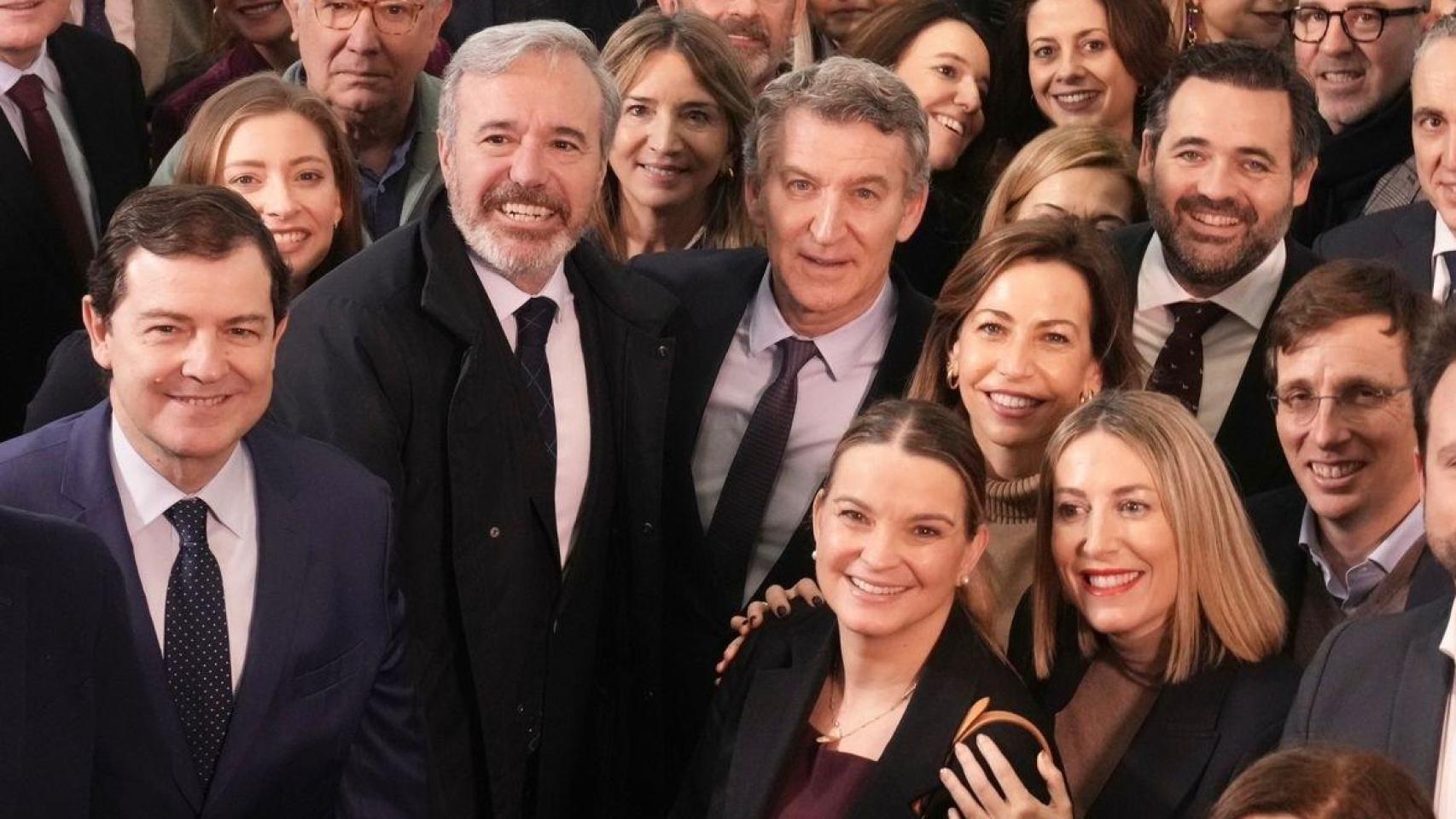 Azcón y Guardiola, obligados a pactar con Vox antes del 3 de mayo para no repetir elecciones ni interferir en las andaluzas