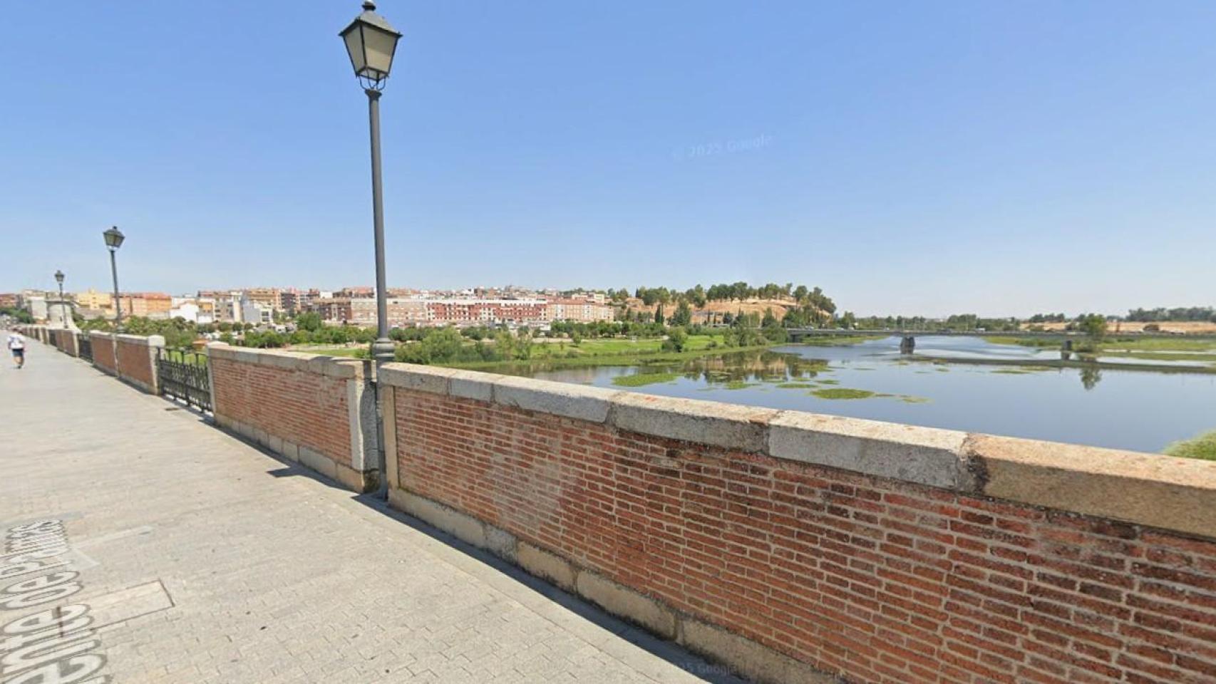 Hallan en el río Guadiana el cuerpo sin vida del joven desaparecido el sábado en Badajoz tras huir de la policía