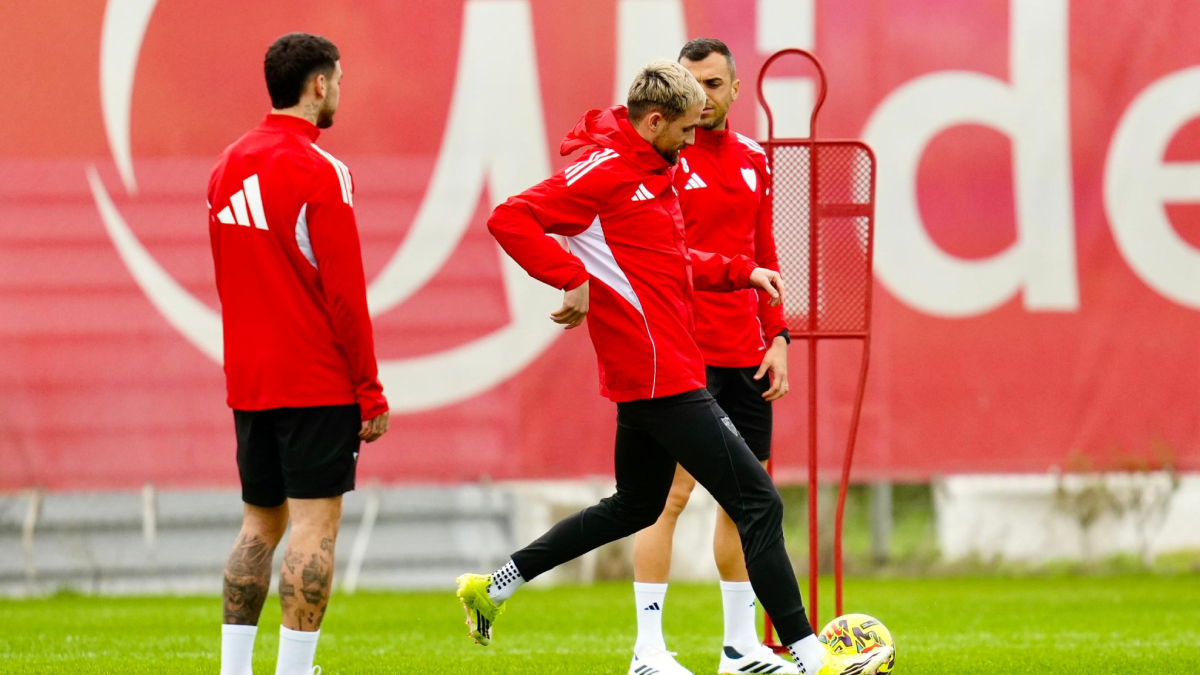 El Sevilla recupera a Januzaj