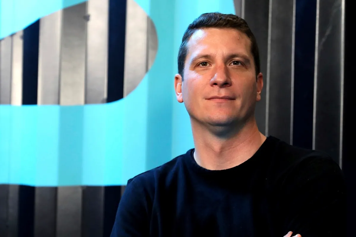 Submer se refuerza en computación con la firma australiana Radian Arc