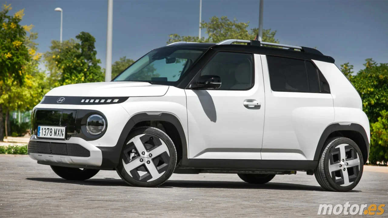 Con más autonomía que el BYD Dolphin Surf y 3.500 € de rebaja, el Hyundai INSTER es el eléctrico que merece la pena