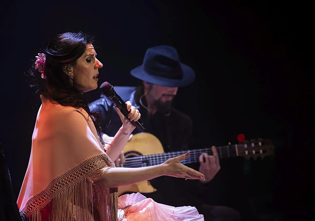 Málaga se rinde a Diana Navarro en su gran noche: «Gracias por no dejarme sola»