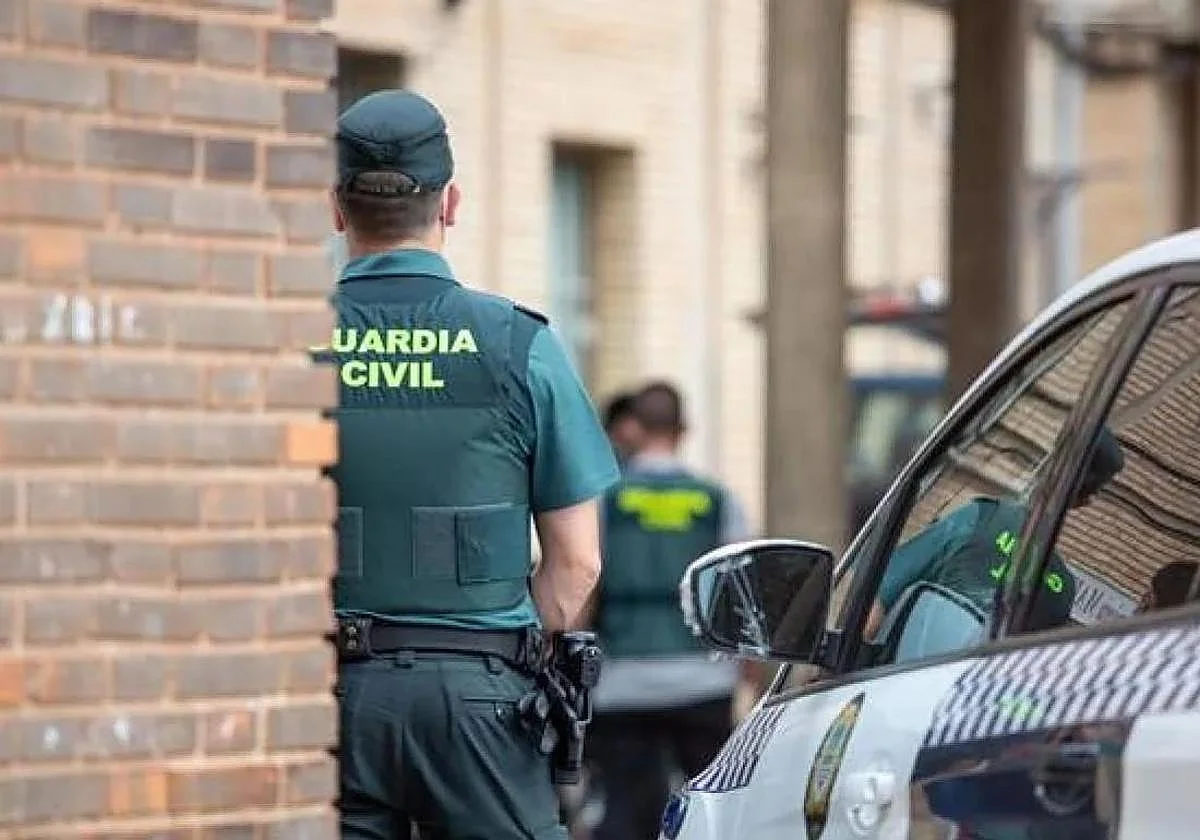 Un coche con seis ocupantes protagoniza una persecución policial de veinte agentes durante dos horas en Valencia