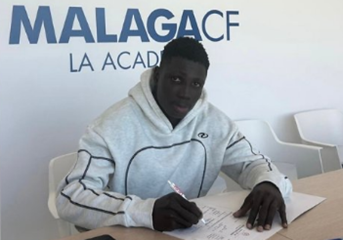 El Malagueño se refuerza con un nigeriano de banda izquierda