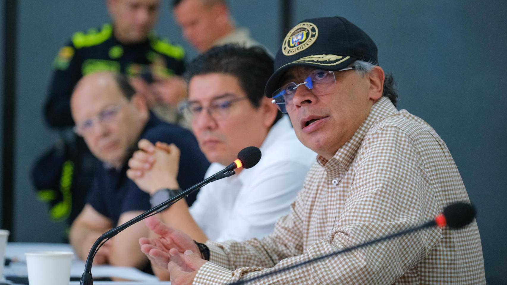 Gustavo Petro denuncia un supuesto plan para atentar contra el helicóptero en el que viajaba con sus hijos