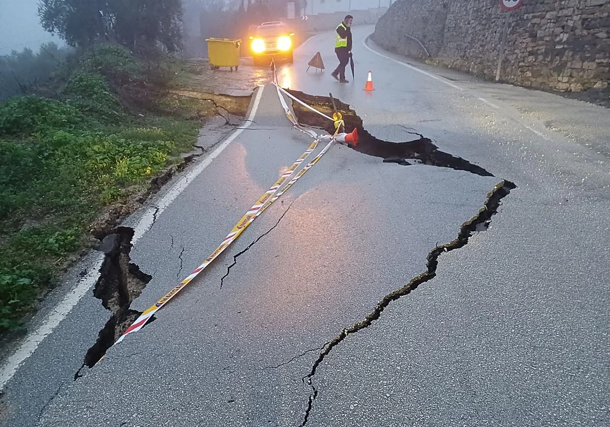 Estas son las diez carreteras cortadas en la provincia de Málaga este miércoles