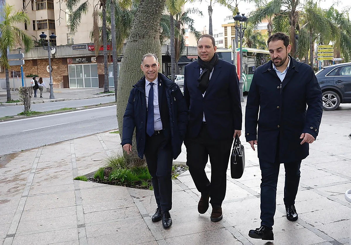 El alcalde de Benalmádena declara como investigado por el 'caso Legionela'