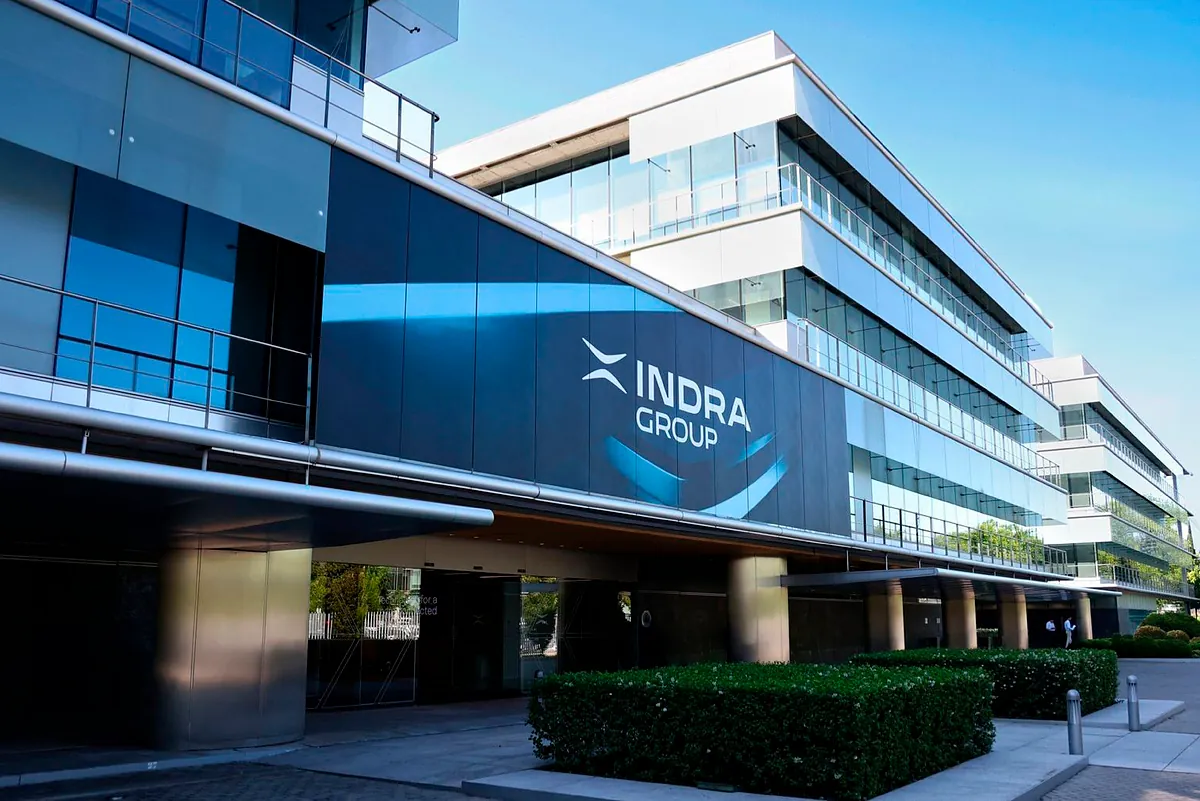 Amber y los fondos agitan el capital de Indra en plena operación EM&E