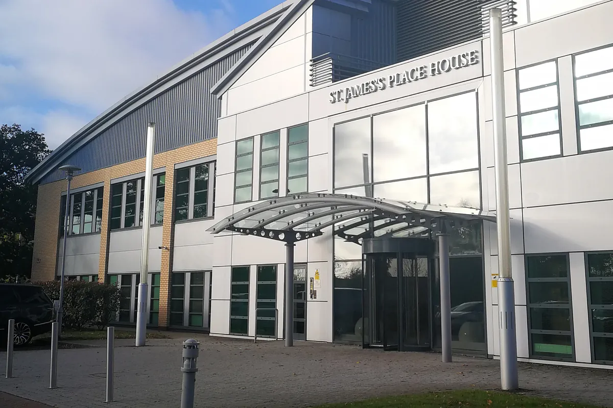 Así funciona Hazel, la herramienta de IA que está sacudiendo a las gestoras en Bolsa