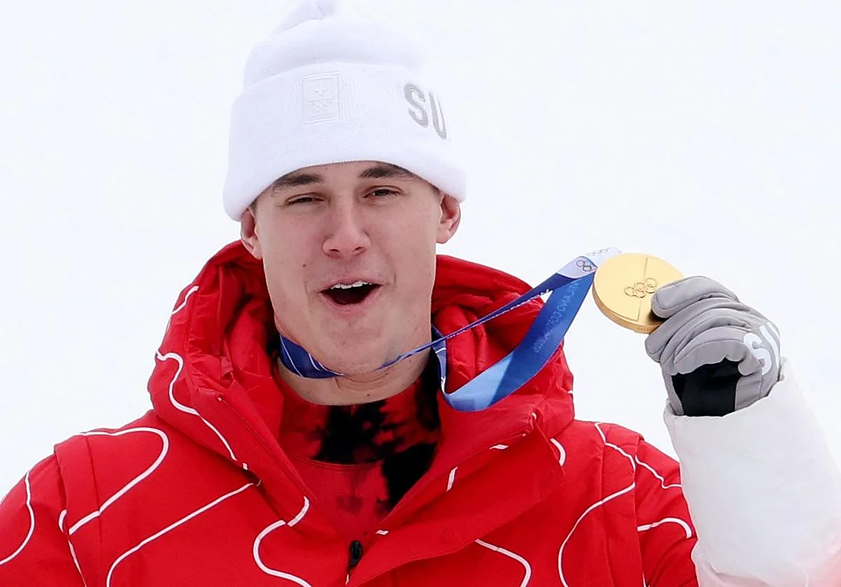 Franjo Von Allmen, el carpintero que fabricó la puerta del Olimpo