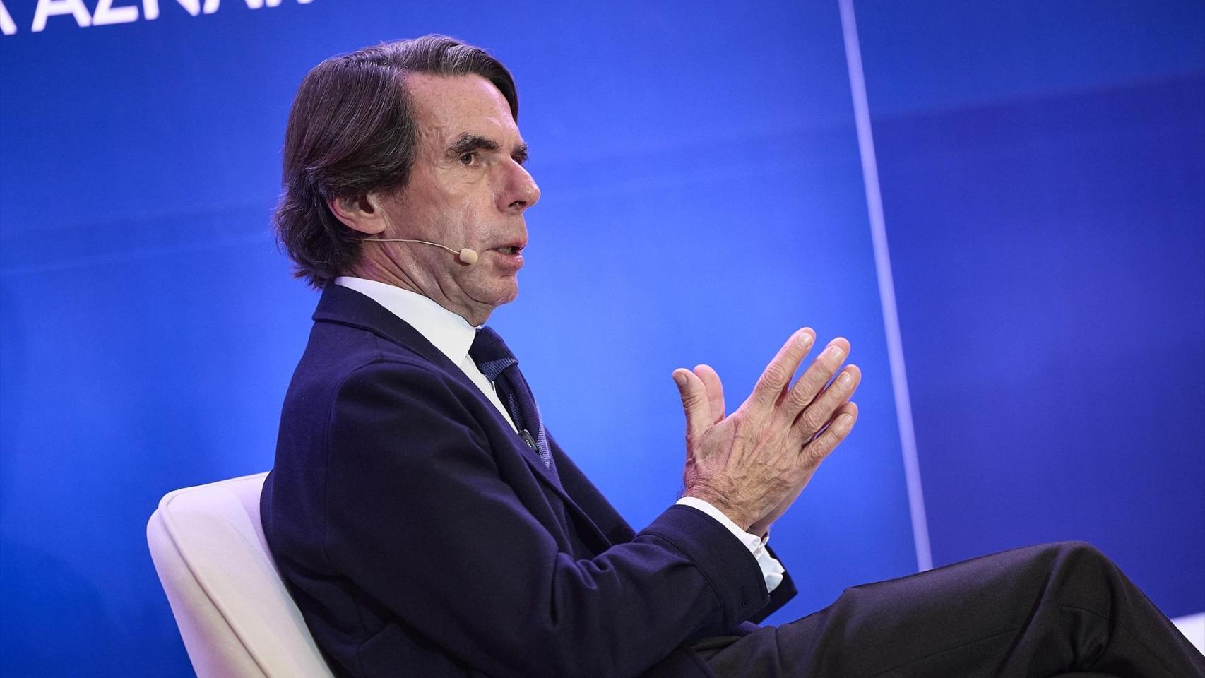 Aznar responde al ataque de Albares y advierte de que acudirá a la Justicia si el Gobierno lo vincula con Epstein