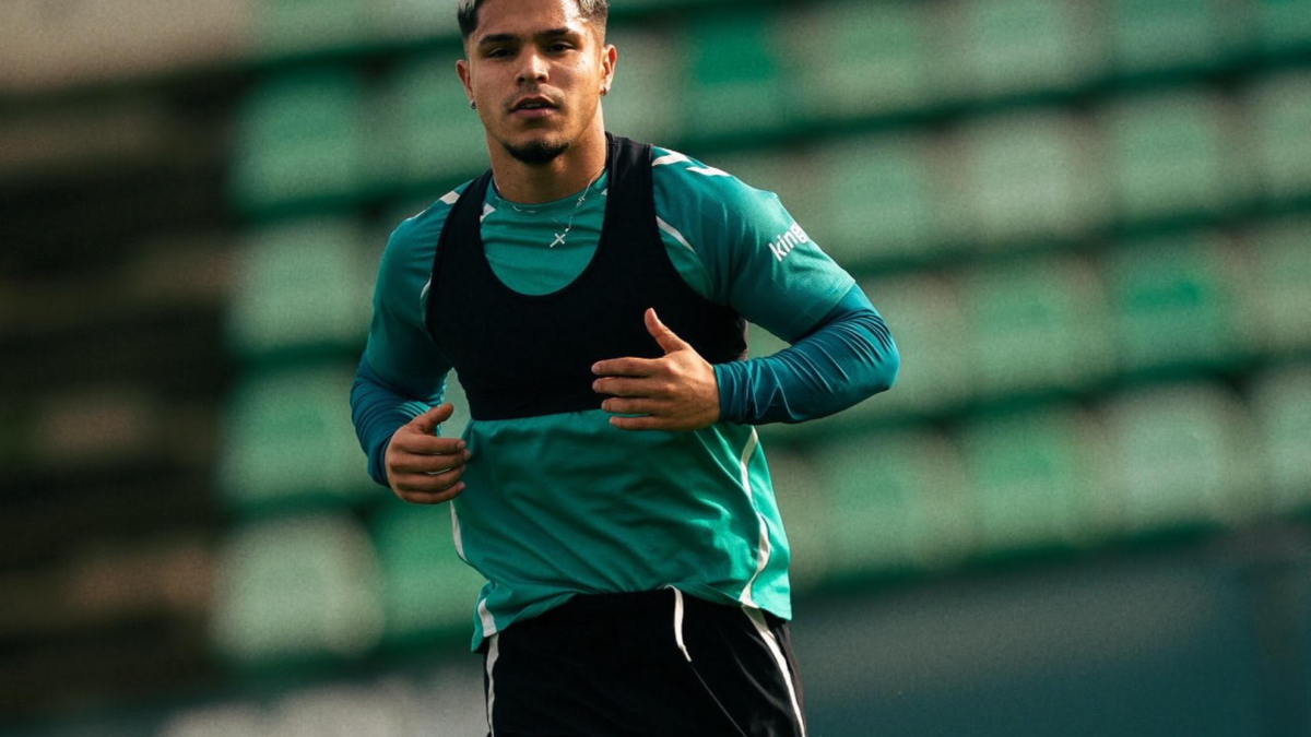 Cucho y Chimy vuelven a con el grupo a dos días de la visita al Mallorca