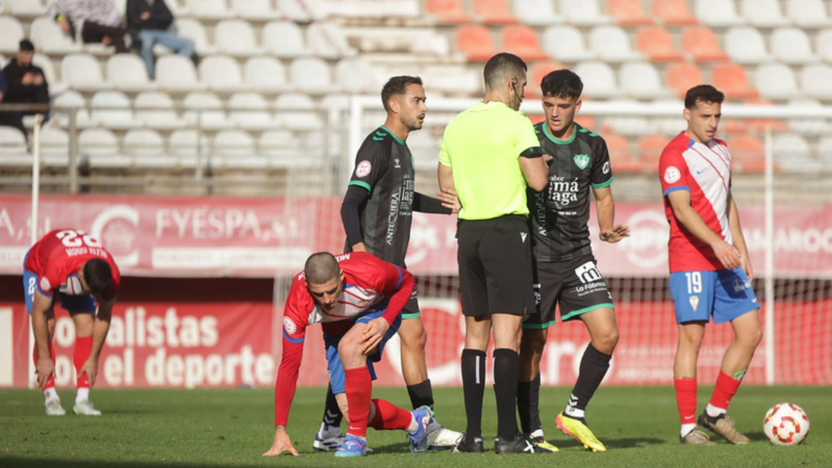 El Algeciras, contra las cuerdas: tres partidos en siete días tras el paso de la tormenta Leonardo