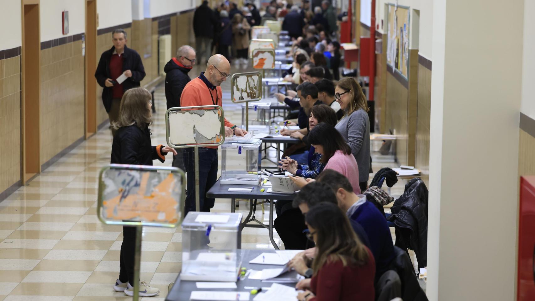 El voto en el extranjero no mueve ningún diputado en Aragón y deja al PP con 26 escaños y al PSOE con 18