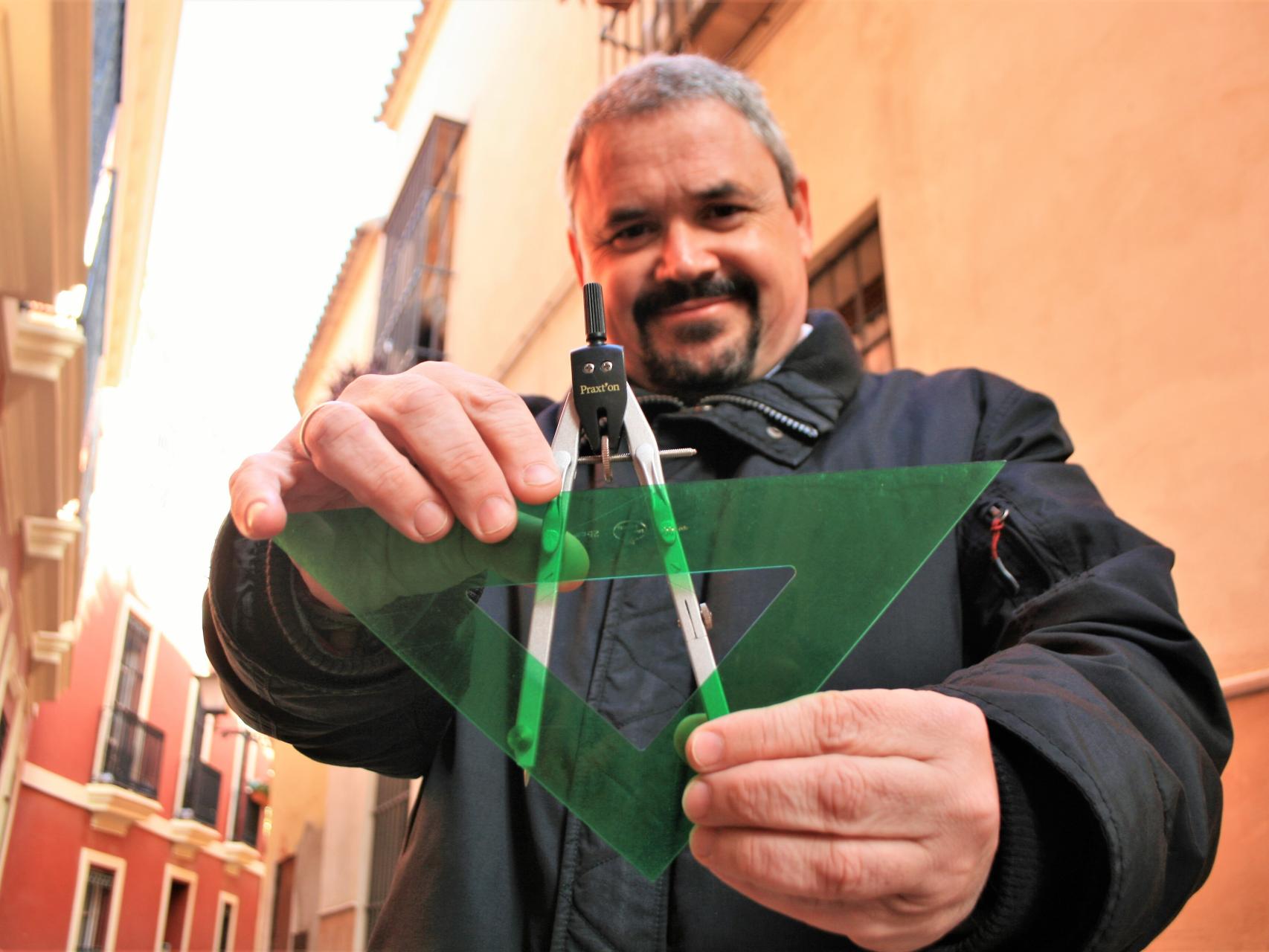 Cesado Antonio Hernández, el 'masón de la Moncloa', por encubrir el acoso sexual de su jefe Paco Salazar