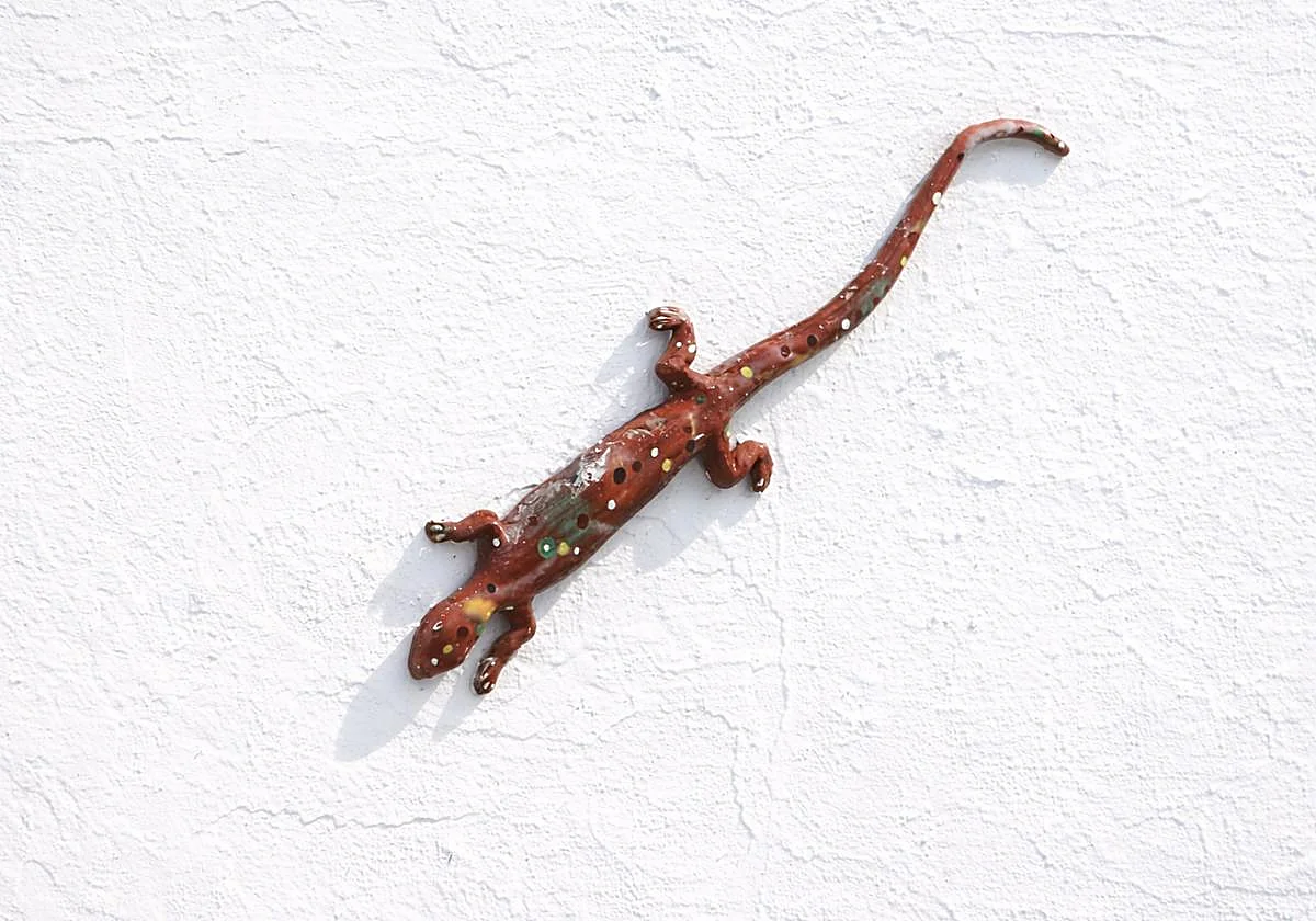 Una lagartija en una campana: la leyenda para encontrar pareja en un pueblo de la Axarquía