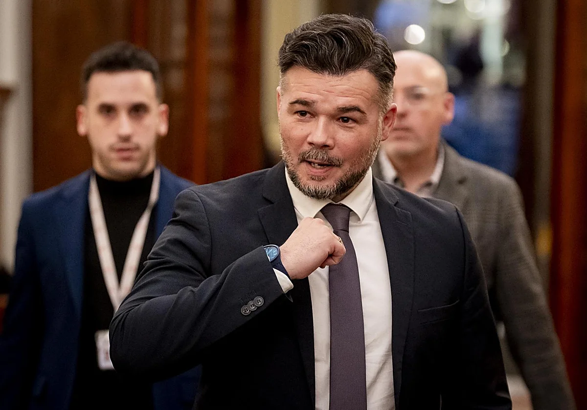 Rufián agita el avispero de la izquierda sin renunciar a las siglas de ERC