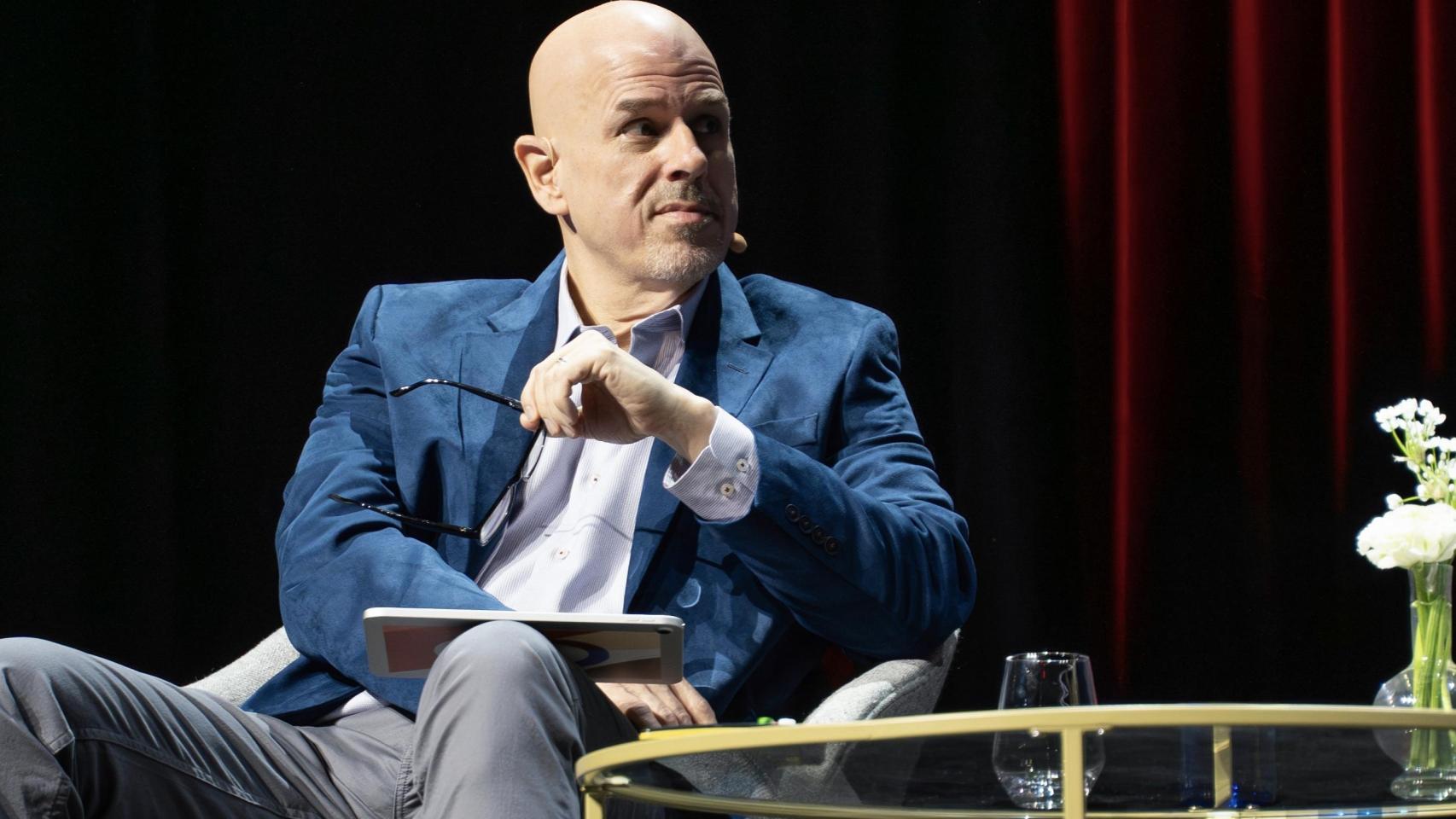 Mike Sicilia, CEO de Oracle: "El mayor riesgo sería no invertir en inteligencia artificial"