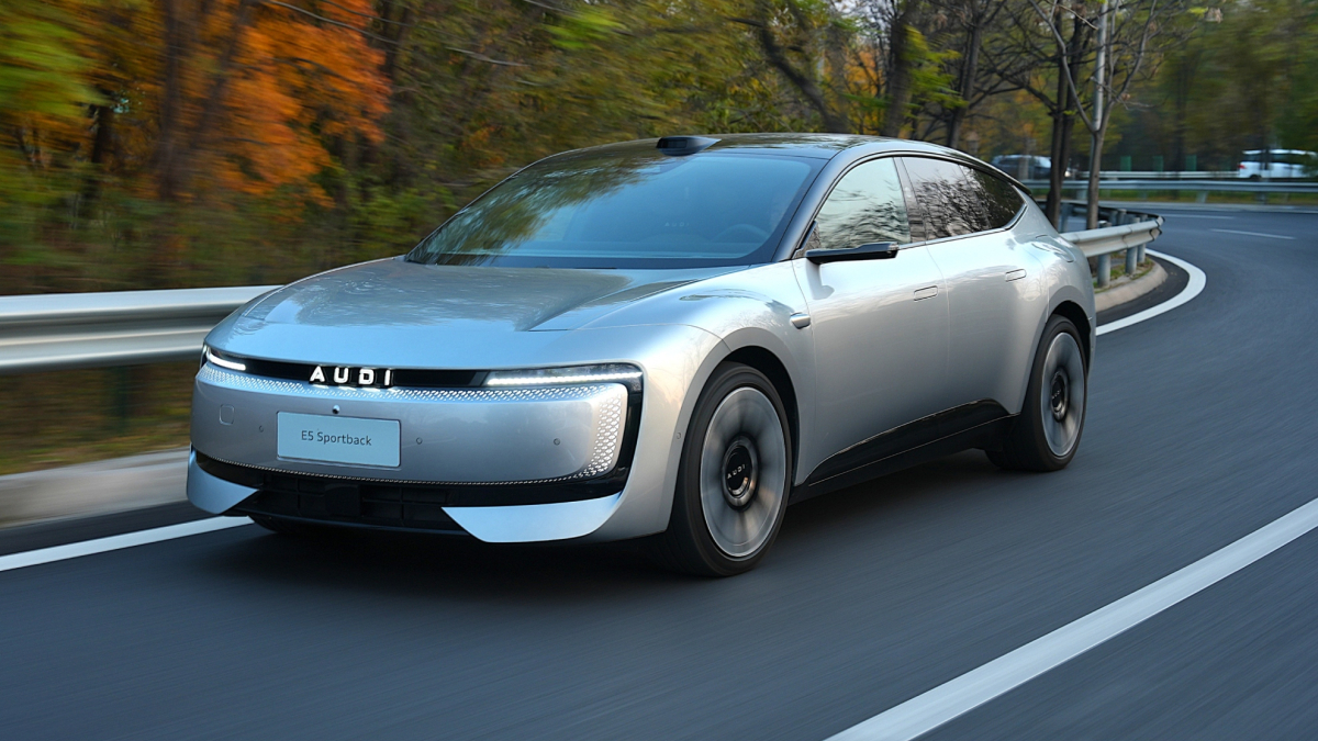 Probamos el E5, el primer AUDI sin los cuatro aros: ¿será chino el mejor Audi de los últimos años?