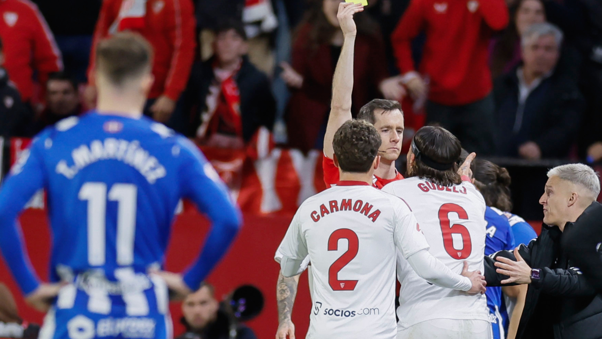 Indignación en el Sevilla por el arbitraje: "Son ya demasiadas..."