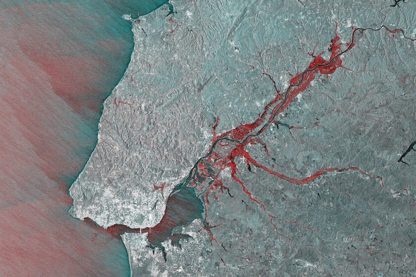 La ESA ha mirado España desde el espacio y el rastro de las borrascas impacta: una cicatriz que "raja" la península con agua
