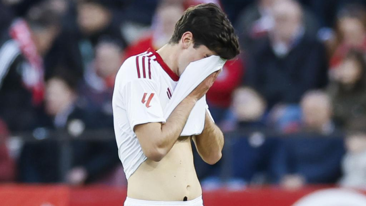 Juanlu pide perdón por su expulsión