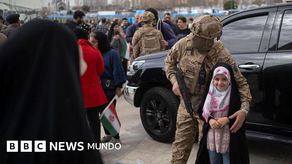 La BBC en Irán: las celebraciones por el aniversario de la revolución quedan ensombrecidas por la desobediencia
