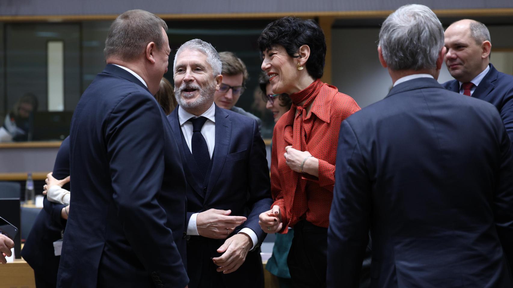 Los 27 aprueban crear centros de deportación de migrantes fuera de la UE con la oposición en solitario de España