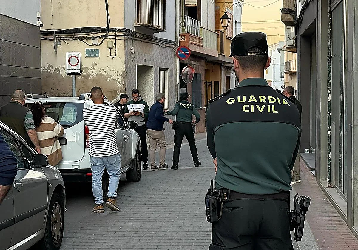 Hallan degolladas a una mujer y su hija de 12 años en una casa de Castellón